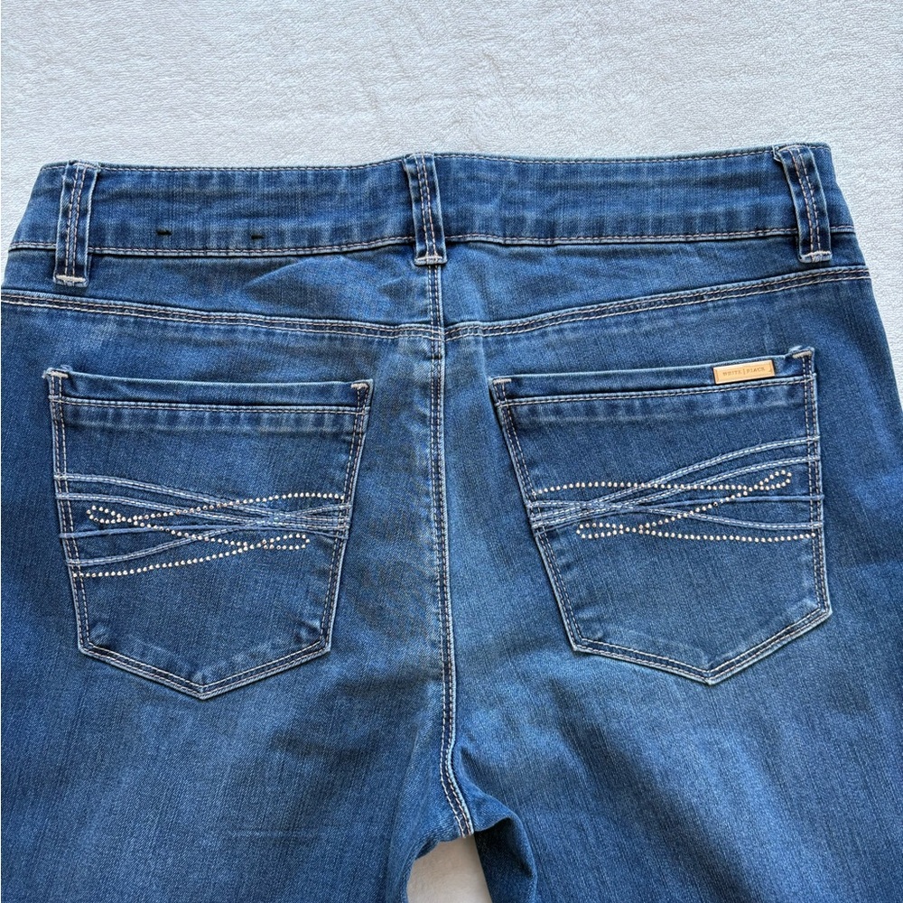 White House Black Market Embellished Jeans - Size 6 - Picture 11 of 15